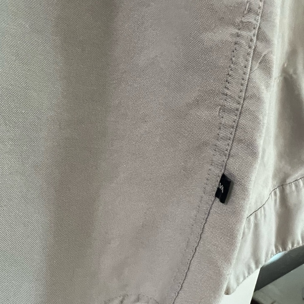 RVCA Gray button down casual / dress shirt - Medium - Picture 2 of 10